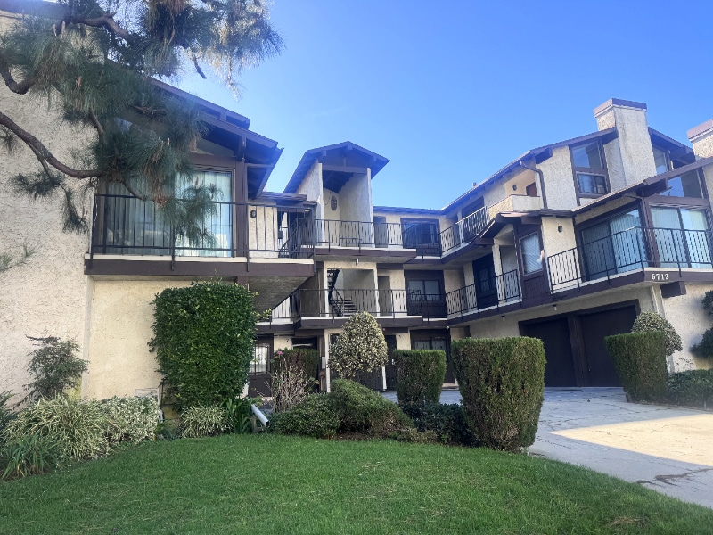 Photo - 6712 W 86th Pl Unit 09