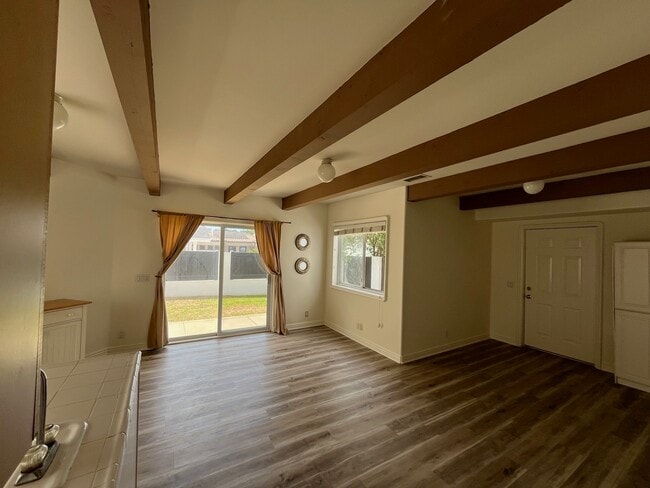 Photo - 535 Loma Vista St Unit GST