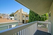 Photo - NEWLY REMODELED, SPLIT-LEVEL 3BR2BA DUPLEX... House
