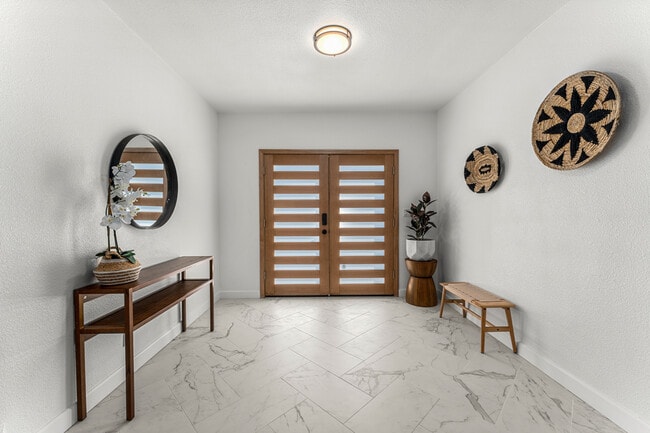 Photo - 623 W 42nd St Unit Main