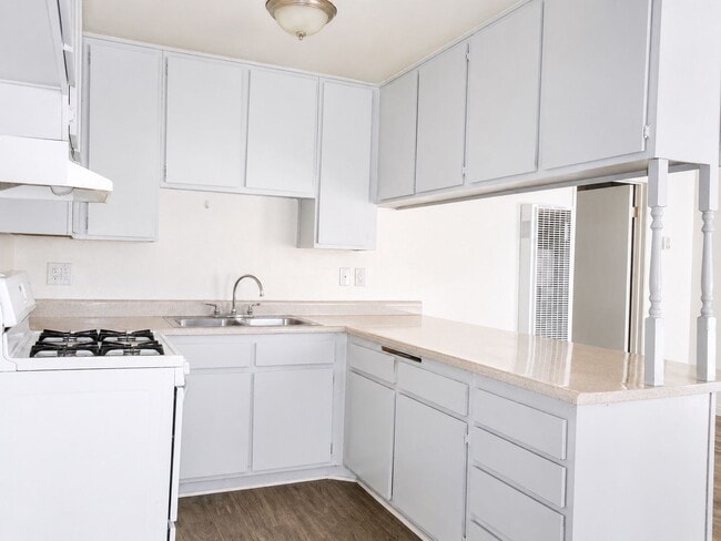 Photo - 10210 Mountair Ave., Tujunga