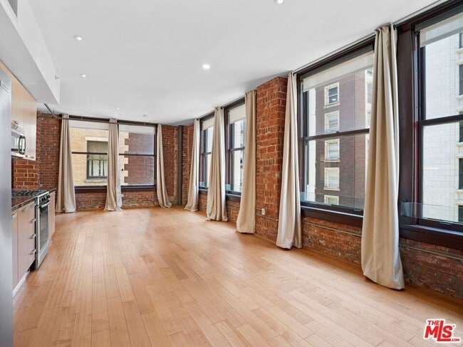 Photo - 460 S Spring St Unit 512