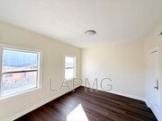 Photo - 1614 N Kenmore Ave