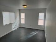 Photo - 1711 E 68th St House