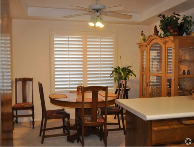 Building Photo - 285 S Sierra Madre Blvd Unit CondoNewlyRefurbished