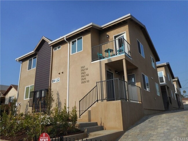 Photo - 3523 1/2 Percy St