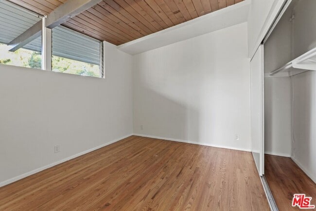 Photo - 11133 Rose Ave Unit 16