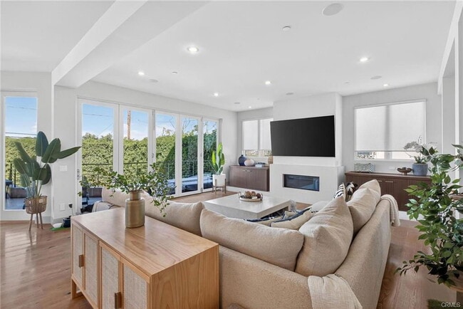 Photo - 1431 18th St