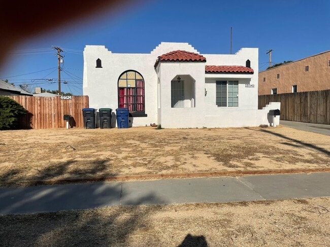 Building Photo - 44624 Cedar Ave