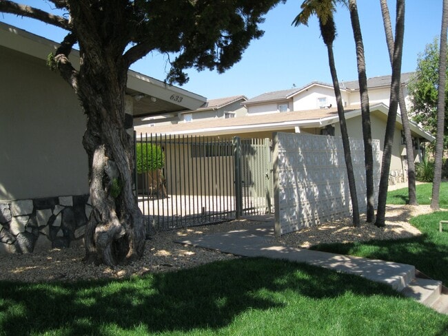 Photo - 633 N Fig St Unit D
