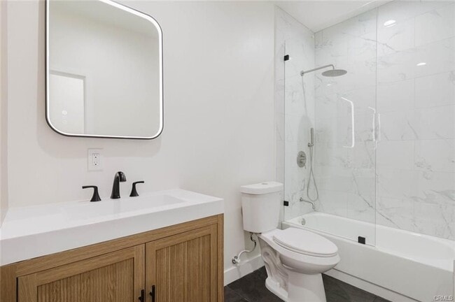 Photo - 5732 Willowcrest Ave Unit 2