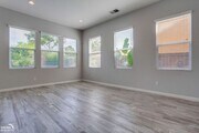 Photo - Impeccably Designed 4Bdm 4Ba Home in Desir...