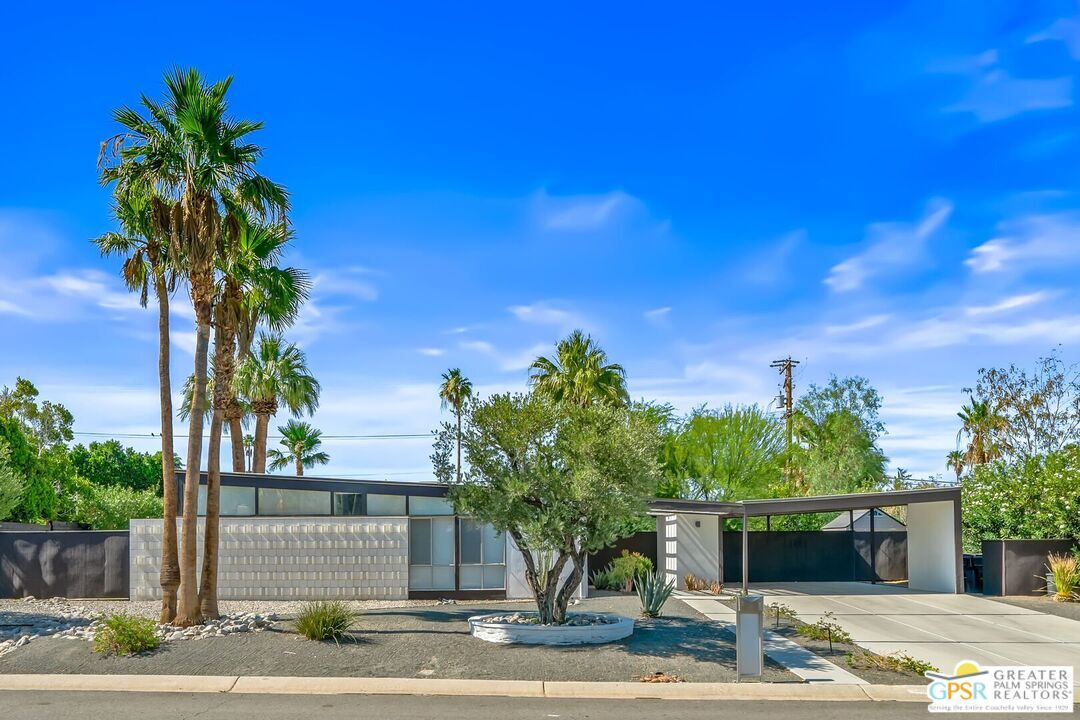 Photo - 400 E Glen Cir S