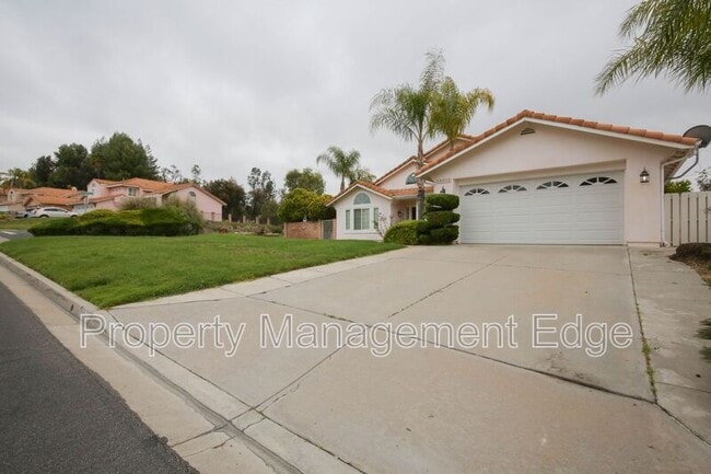 Photo - 30538 Colina Verde St