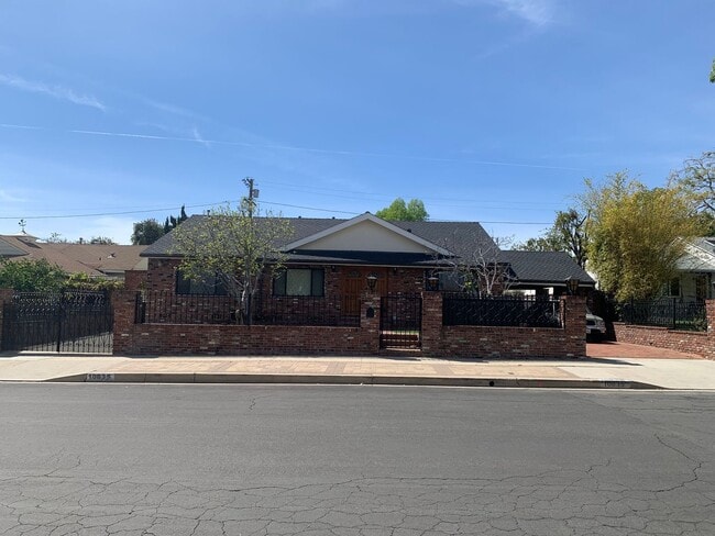 Photo - Rare opportunity! 2 Properties Available f...