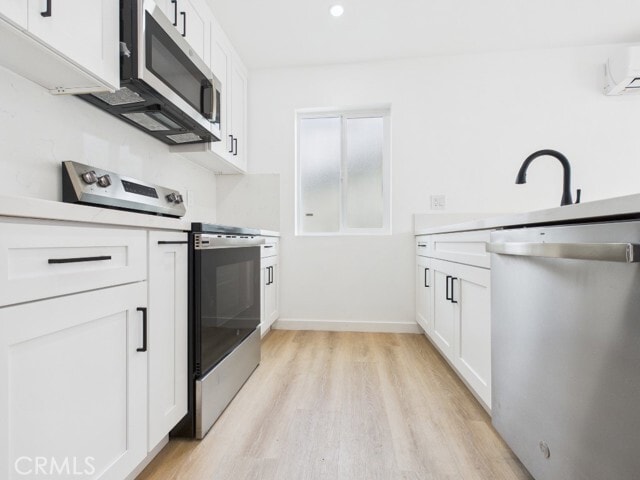 Building Photo - 748 Newport Ave Unit 5