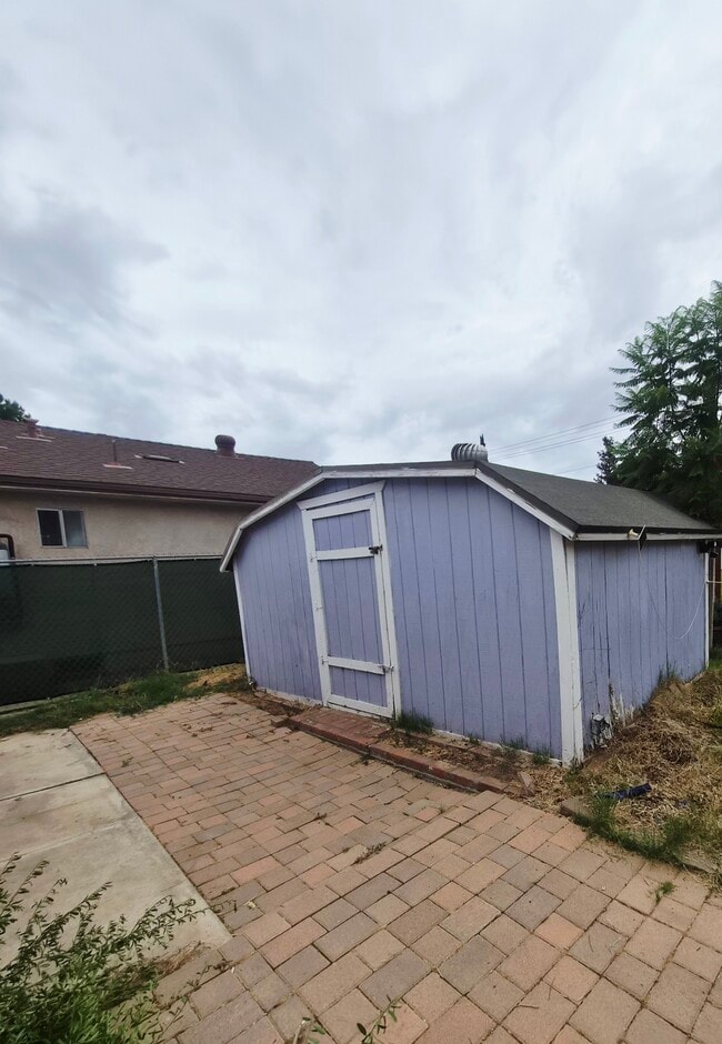 Photo - 737 Edgar Ave