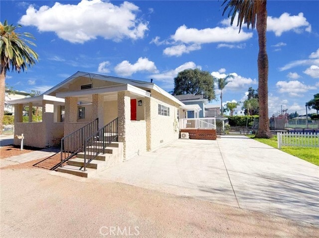 Building Photo - 285 Parke St