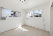 Photo - 1224 Normandie Ave Unit 2