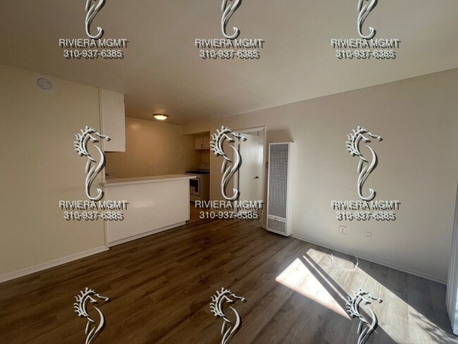 Building Photo - 206 Unit 206-740B