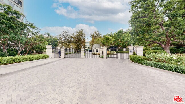 Photo - 2222 Ave of the Stars Unit 2206E