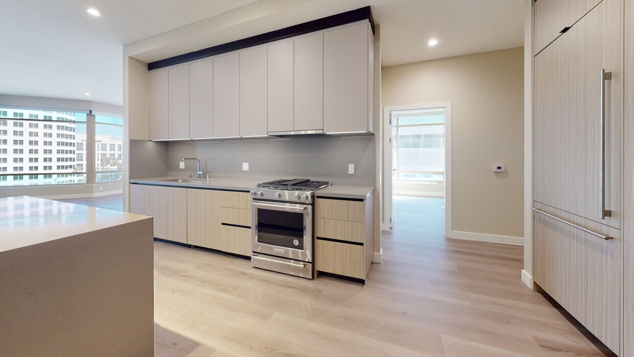 3D Tour - 520 N Central Ave Condo Unit 1-801