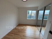 Photo - 856–858 W 47th St Unit #856A