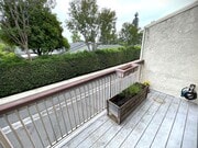Photo - 7100 Balboa Blvd