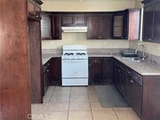 Photo - 580 E 12th St Townhome