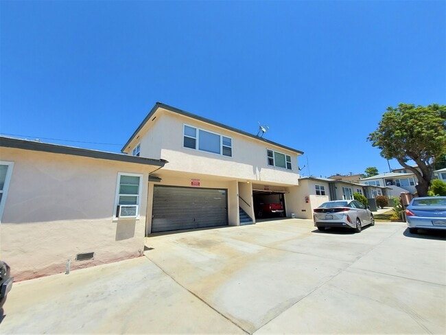 Photo - 912 N Market St Unit 2