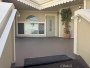 Photo - 428 N Hollywood Way