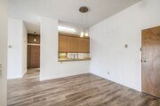 Photo - La Jolla Pines- Move In Special Top Level 2 Bed/2 Ba Available Now!!