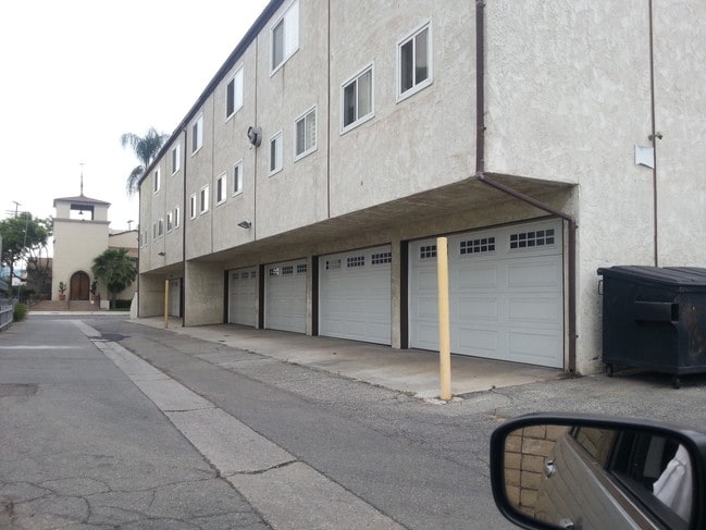 Photo - 1250 Corning S St