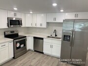Photo - 1305 1/4 Waterloo Street- Apartment