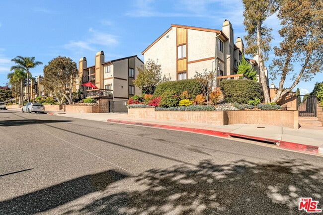 Photo - 2333 241st St Unit 3