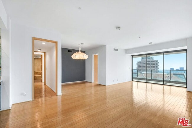 Photo - 10490 Wilshire Blvd Unit 1702