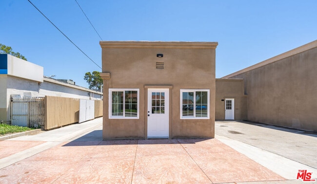 Photo - 2742 Santa Anita Ave