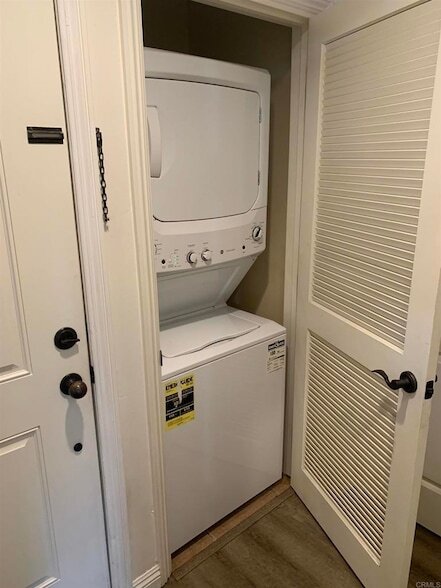 Photo - 201 Sea Cliff Way