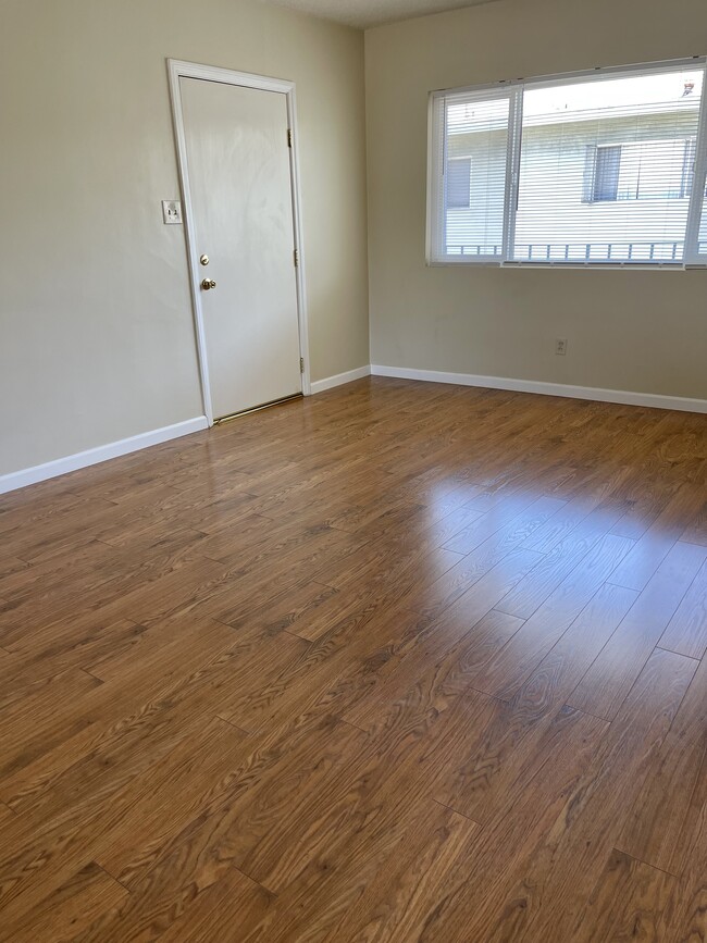 Living Room. - 4433 W 159th St Unit G