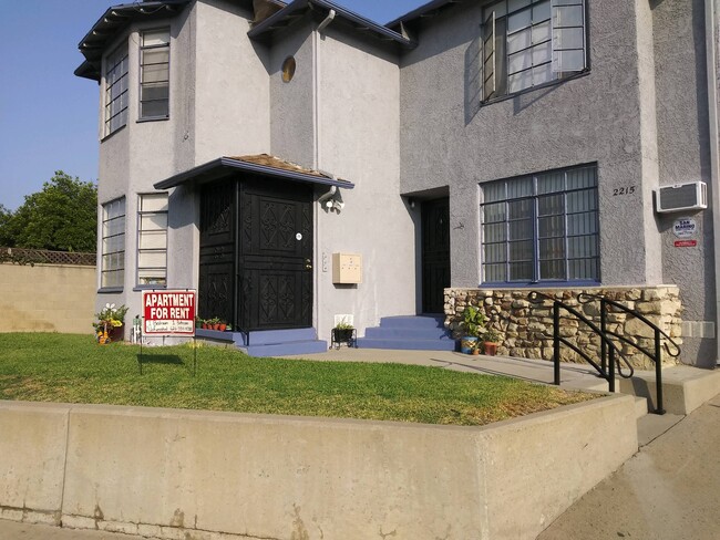 Building Photo - 2215 W Ramona Rd Unit A