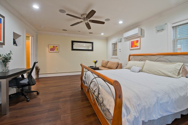 Photo - 809 Warren Ave