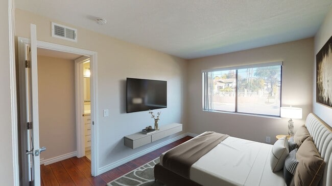 Photo - 2 Bed/2 Bath, Centrally Located in Brea!