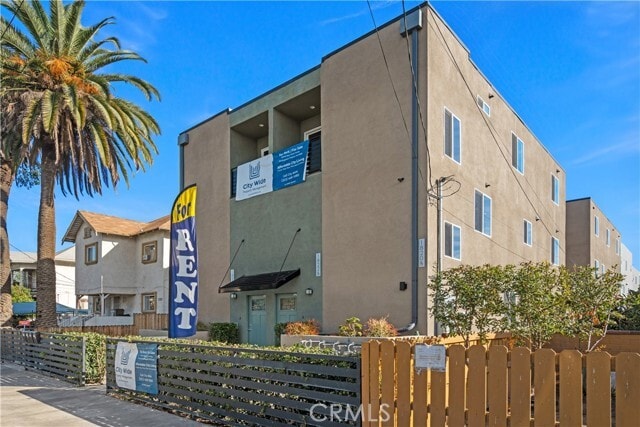 Building Photo - 1820 Orchard Ave.