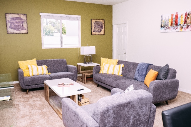 Photo - 5756 Case Ave