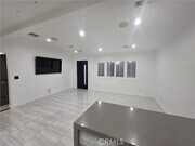 Photo - 11164 Tamarack Ave