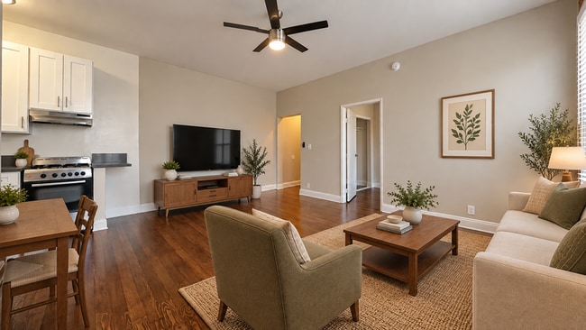Building Photo - 326 Normandie Ave Unit #305