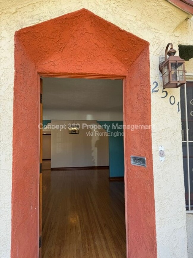 Photo - 2501 Eucalyptus Ave