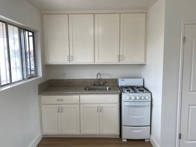 Photo - 3506 12th Ave Apartments Unit 2