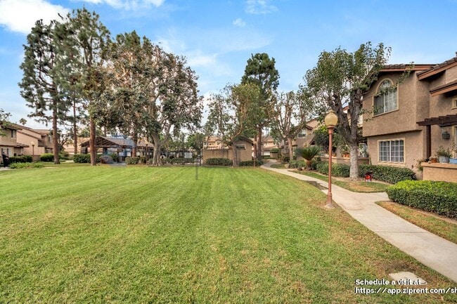 Photo - 12526 Pinehurst St