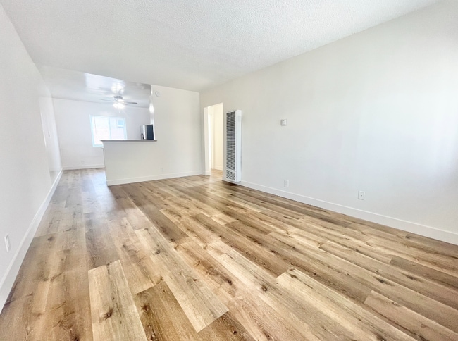 Building Photo - 4341 W 169th St Unit A Rental